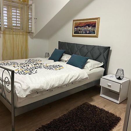 Apartment Felix Split Eksteriør billede